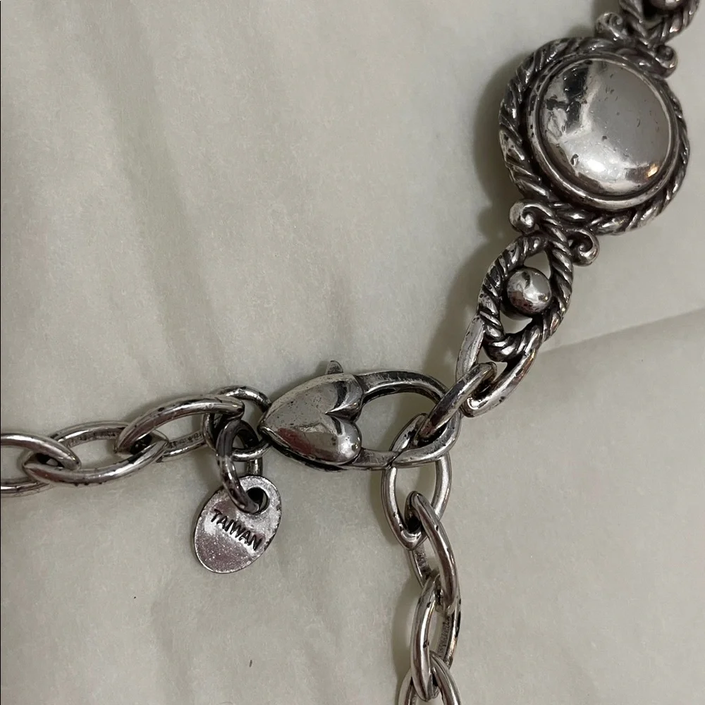 Double sided Silver-Tone Decorative Chain Belt with Filigree Medallion